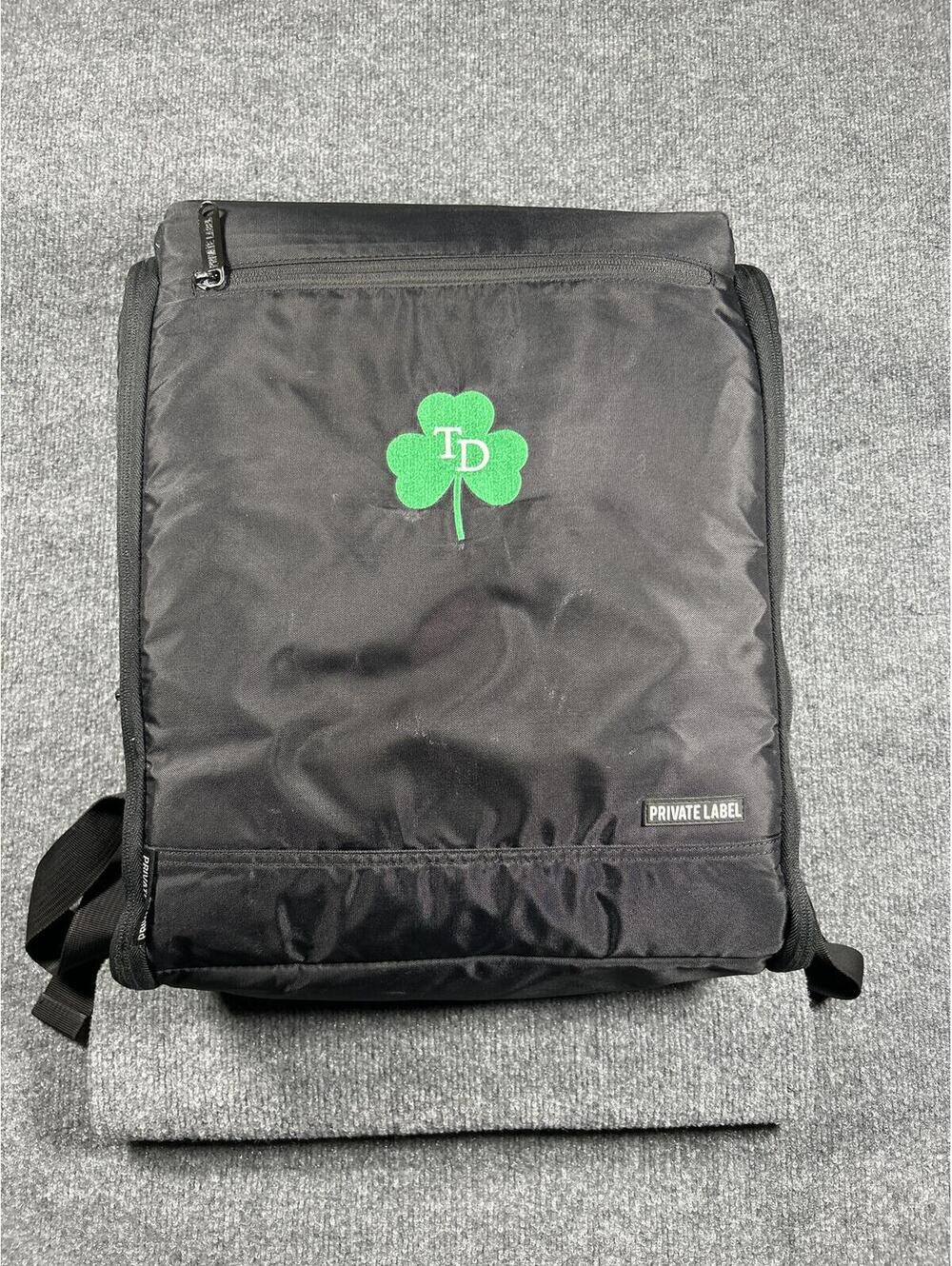 Private label of New York custom sneaker, travel bag